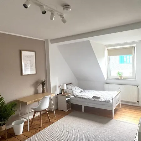 Bege Workhub Retreat Apartment Duisburg